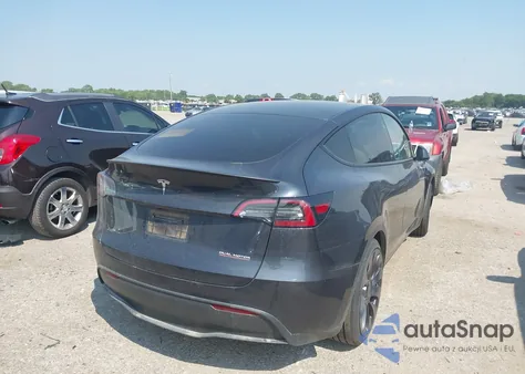 2025 Tesla Model Y Performance Dual Motor All-Wheel Drive z USA, uszkodzony, nr VIN 7SAYGDEF1SA344914